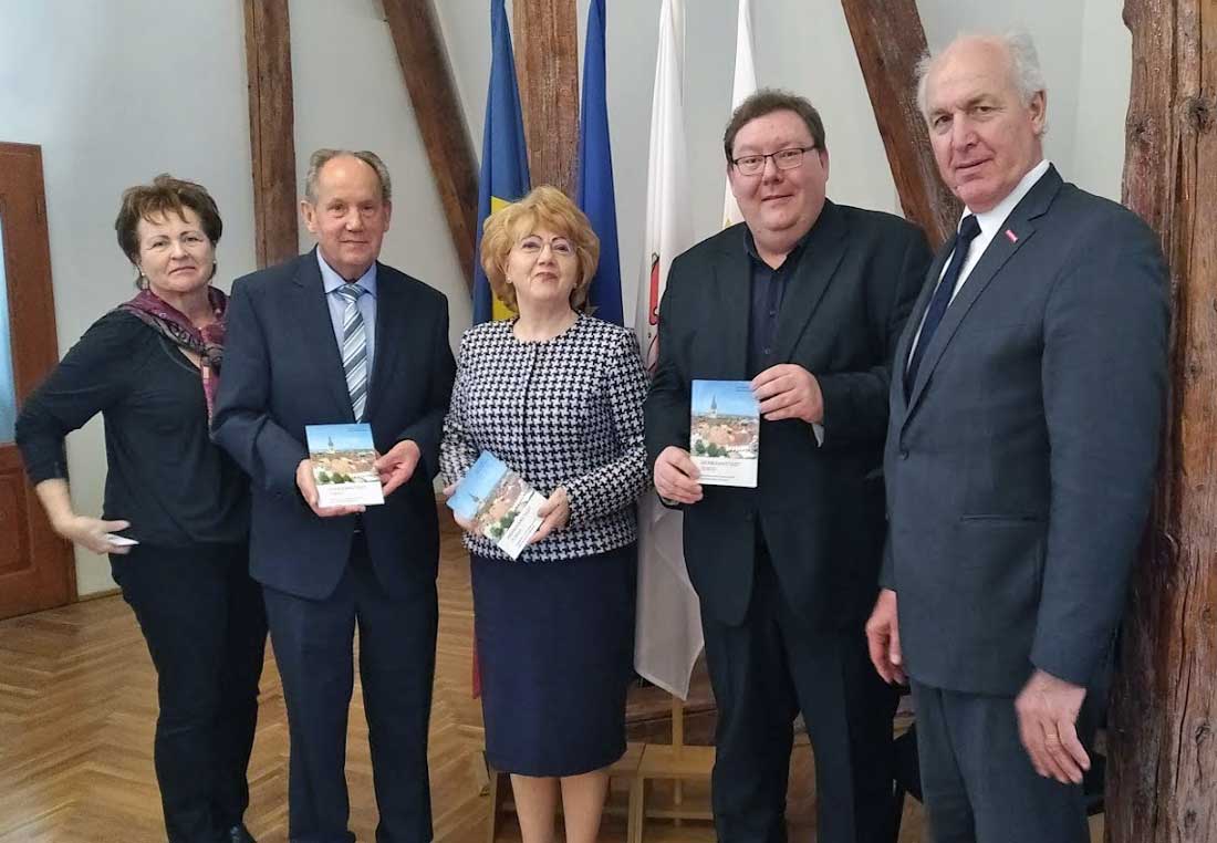 Präsentation des Kunstführers „Hermannstadt (Sibiu) – Historisches und Heutiges aus einer siebenbürgischen Metropole“, erschienen im Kunstverlag Josef Fink, am 8. April 2019.