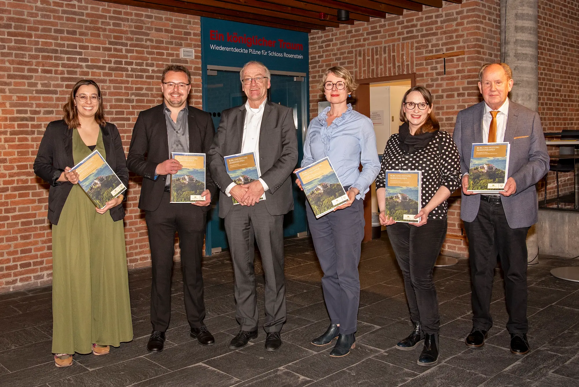 Neuerscheinung über Burg und Festung Hohenneuffen präsentiert